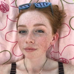 Meet your Posher, Lucy